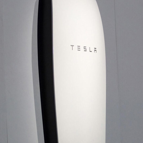 Batería Tesla Powerwall 2 AC 13.5kWh